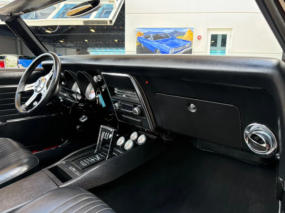 Vehicle photo 42