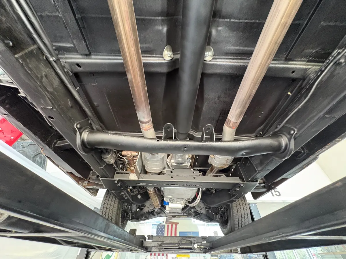 Vehicle photo 45