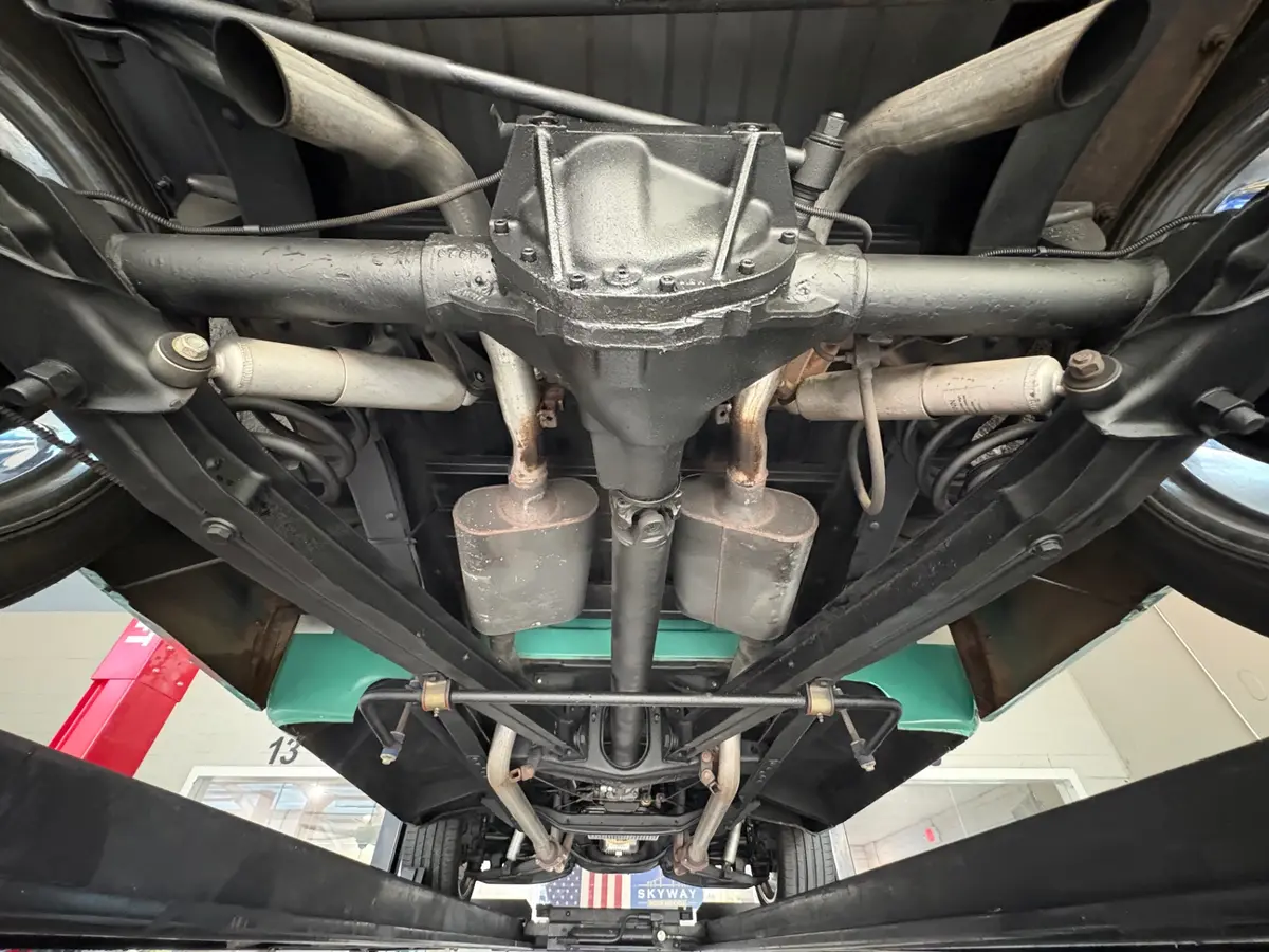 Vehicle photo 47