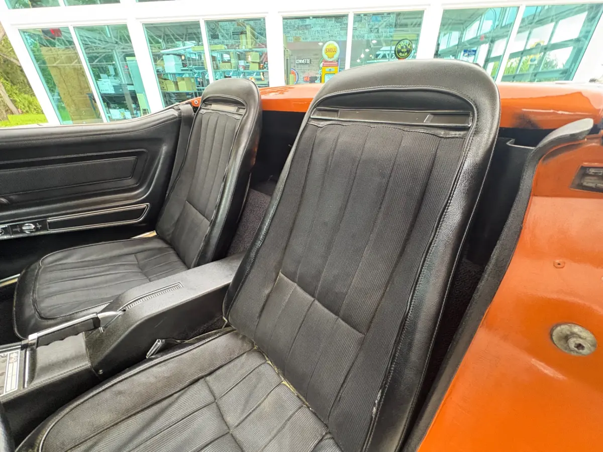 Vehicle photo 42