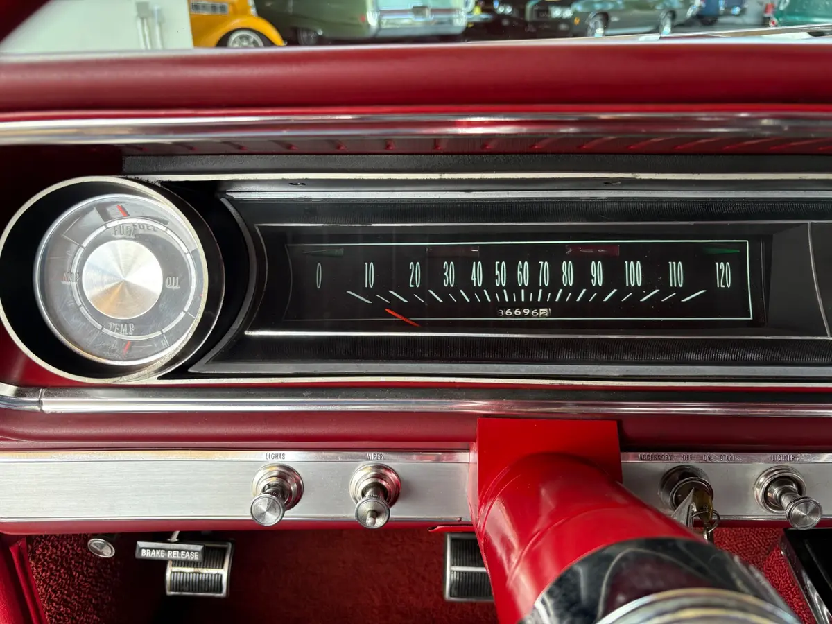 Vehicle photo 39