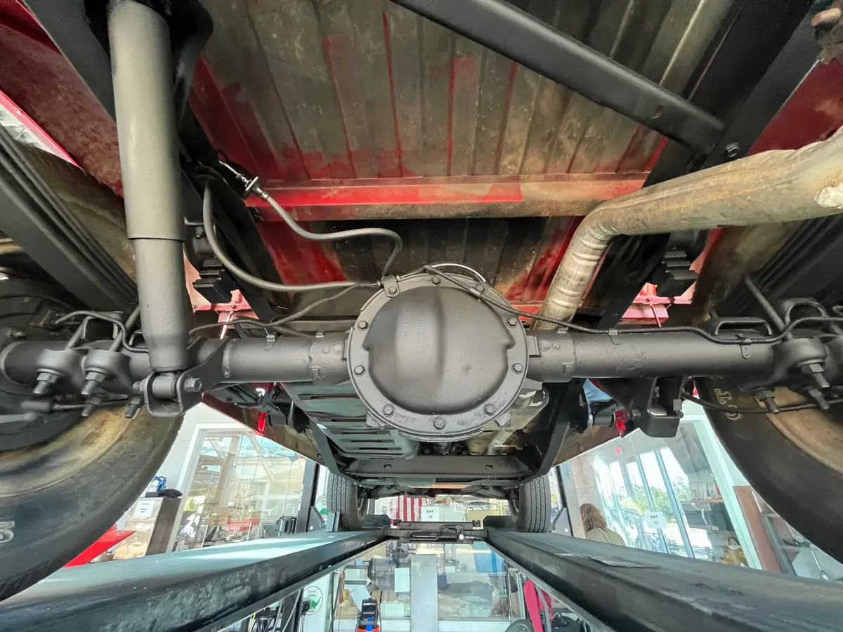 Vehicle photo 40