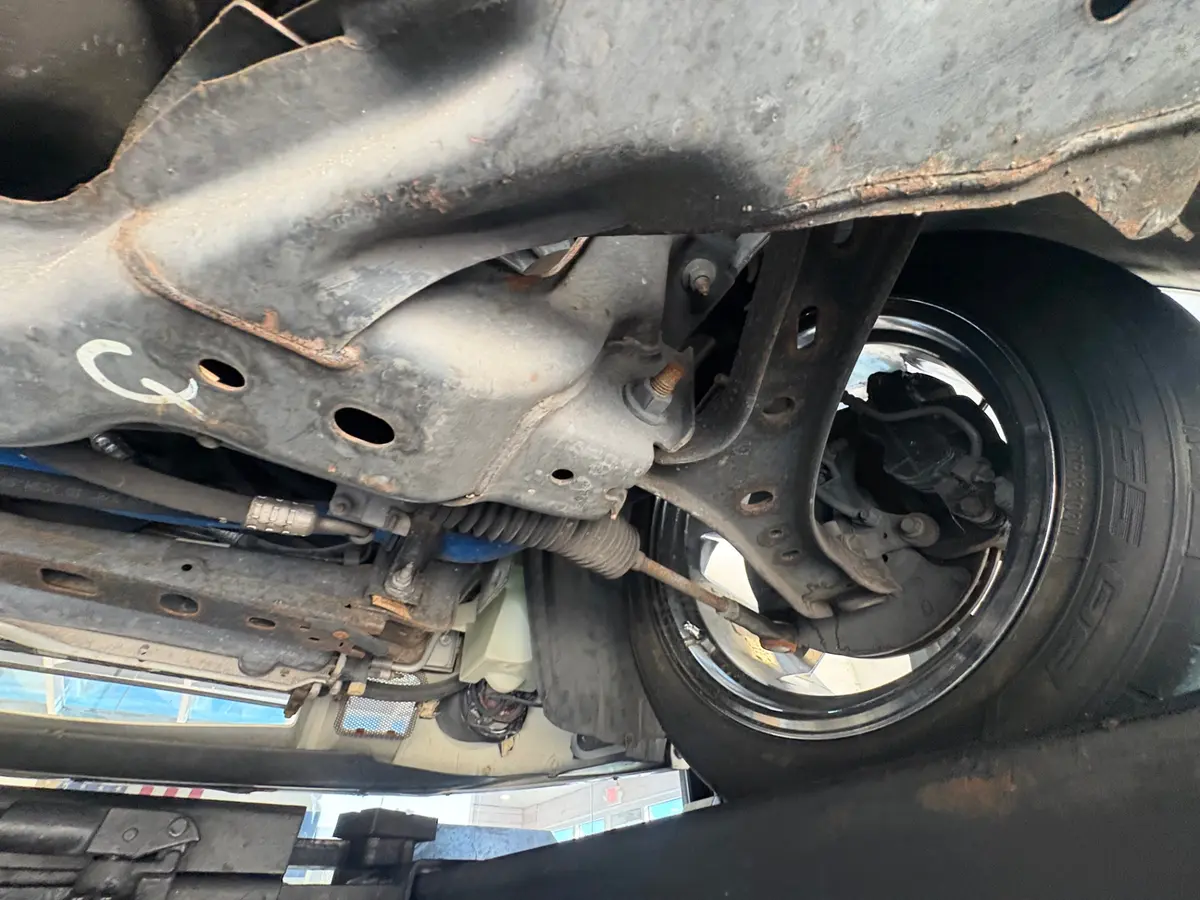 Vehicle photo 53