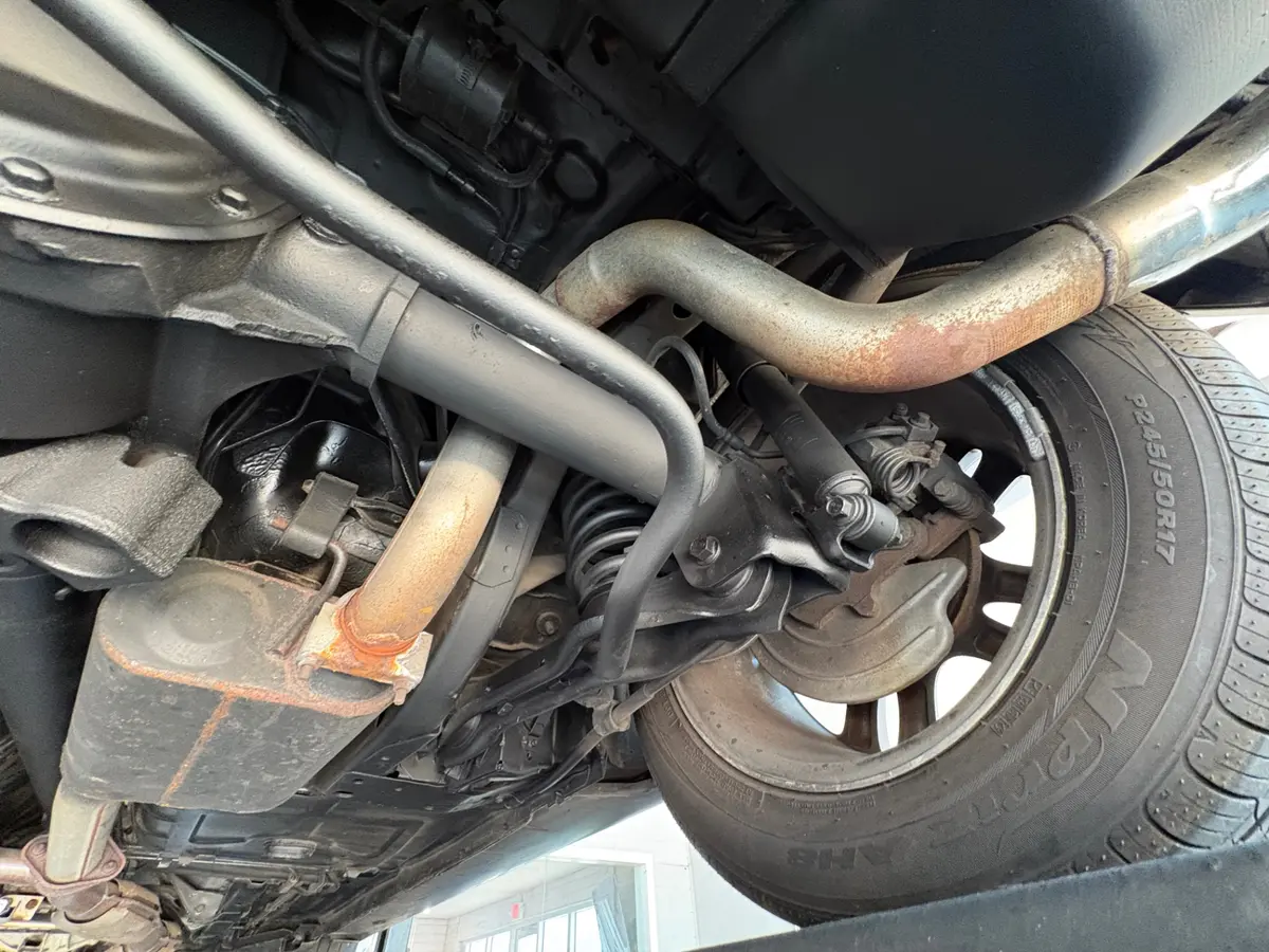 Vehicle photo 53