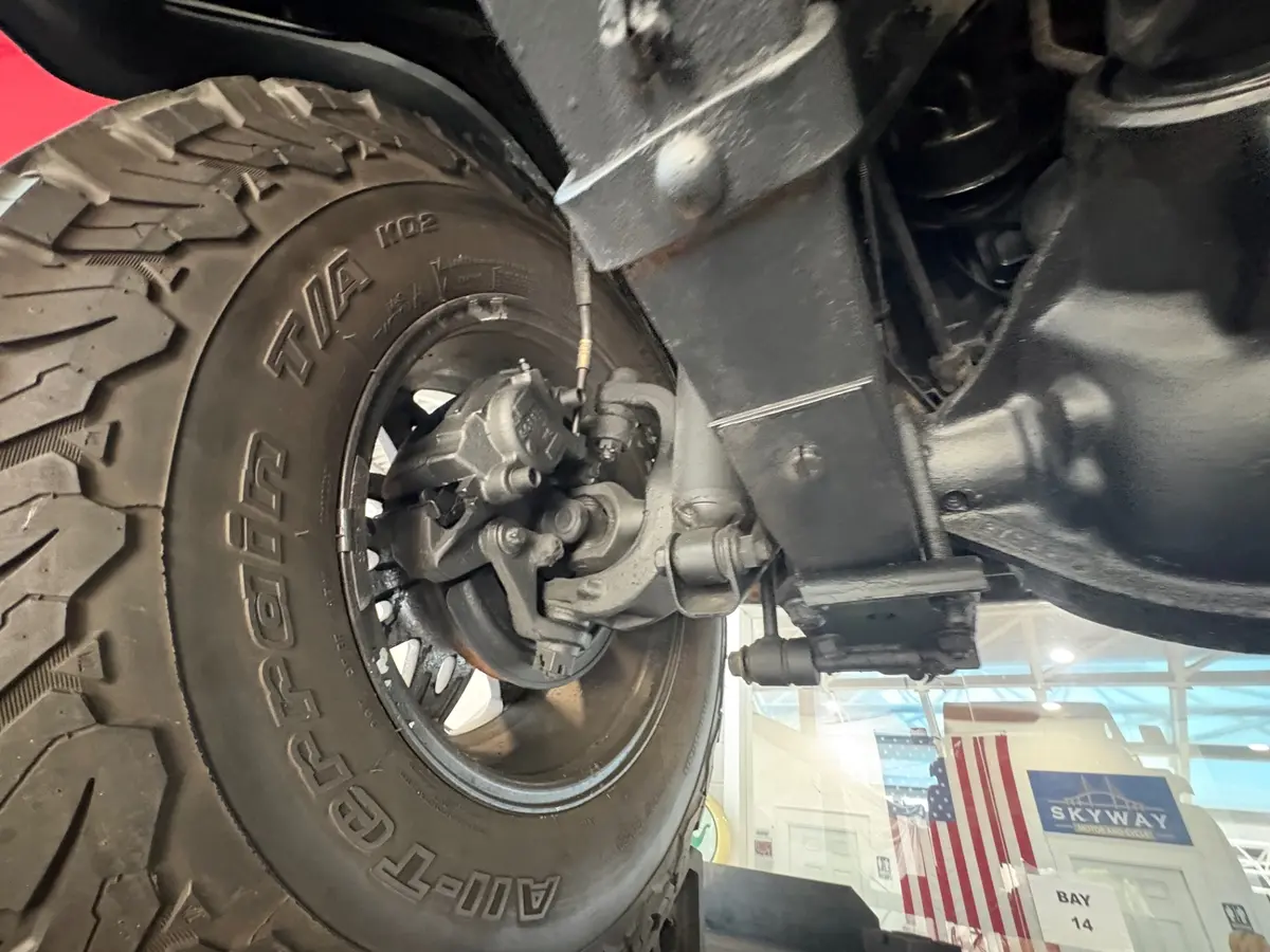 Vehicle photo 49