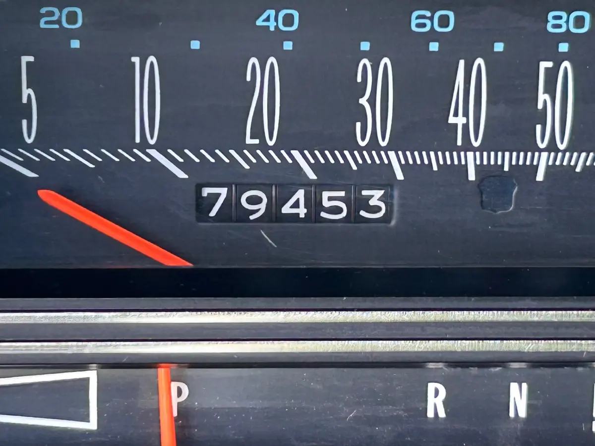 Vehicle photo 21