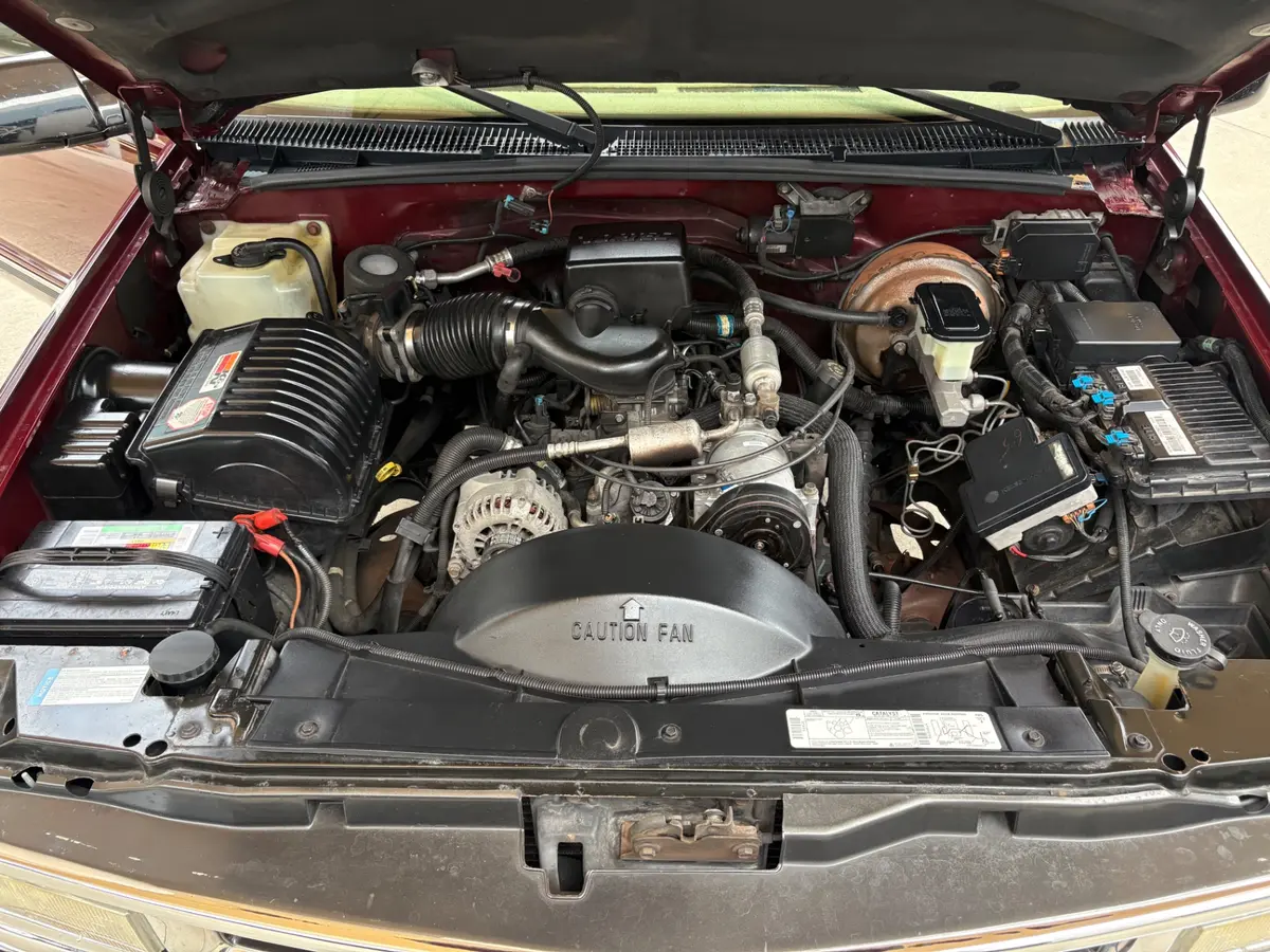 Vehicle photo 28