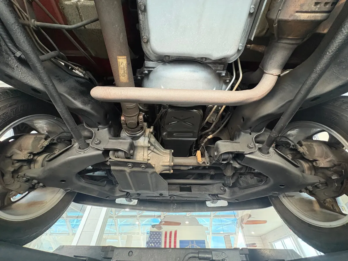 Vehicle photo 48