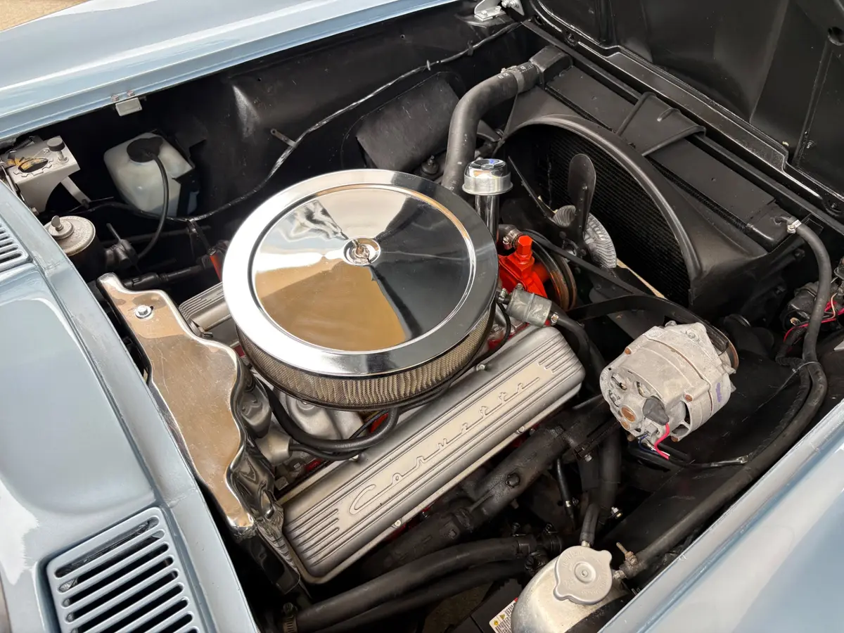 Vehicle photo 37