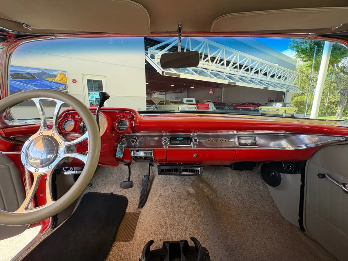 Vehicle photo 34