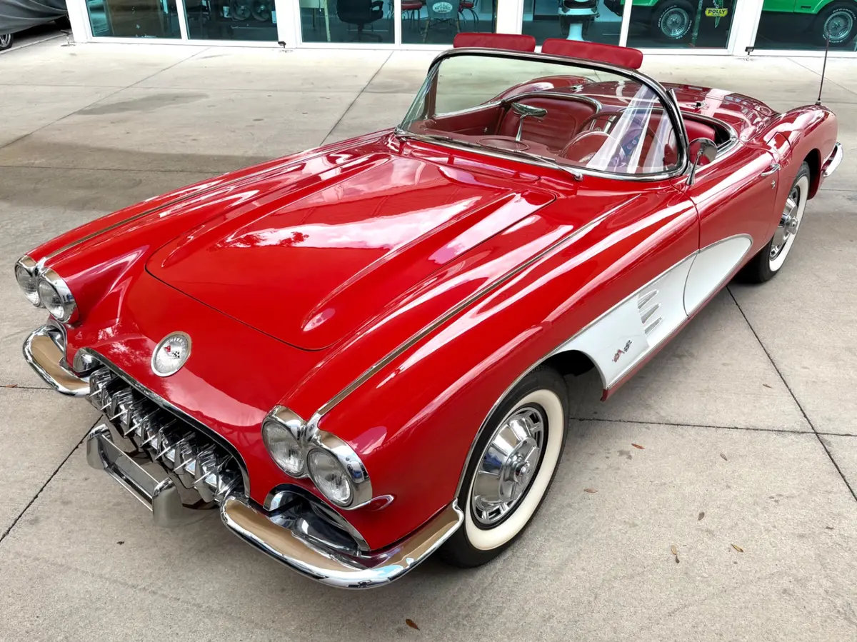 Vehicle photo 21