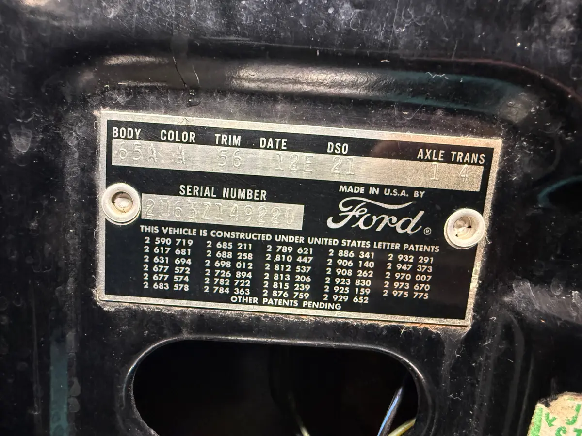 Vehicle photo 10