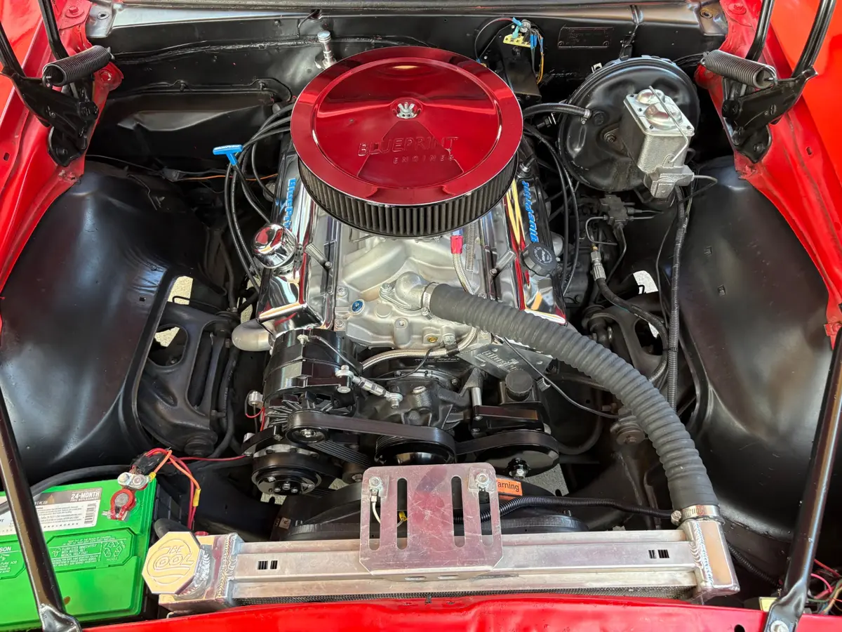 Vehicle photo 29