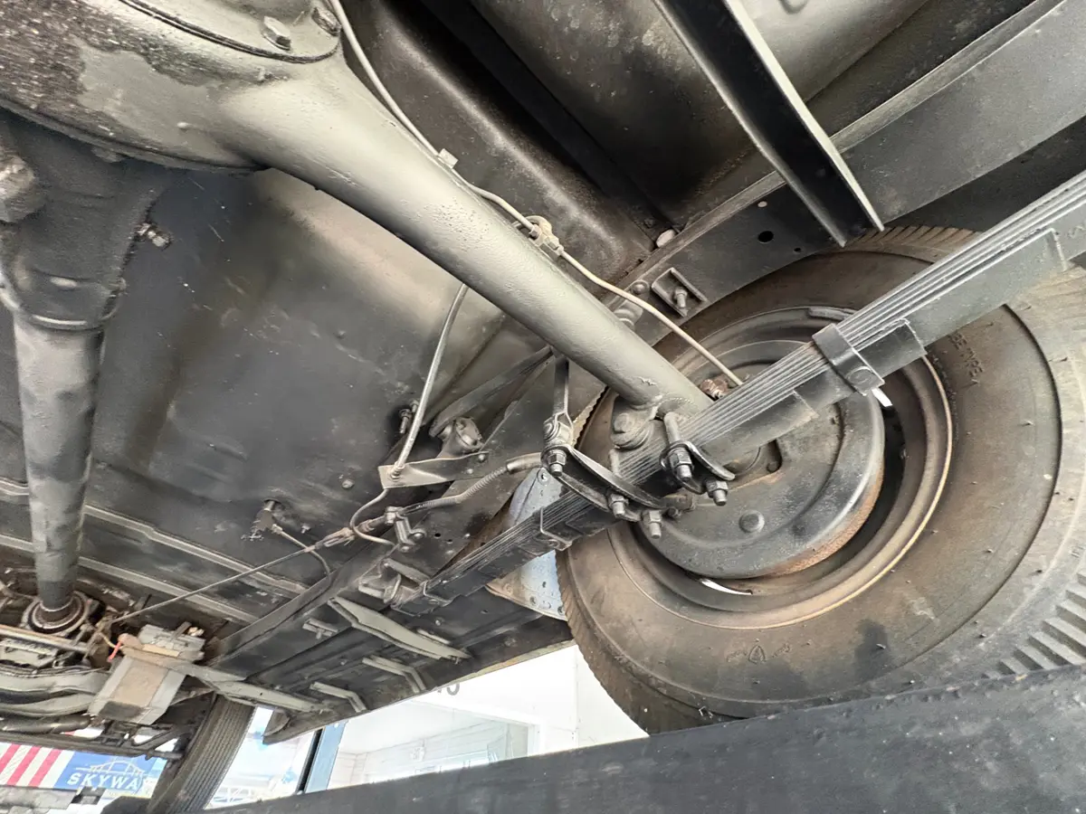 Vehicle photo 40