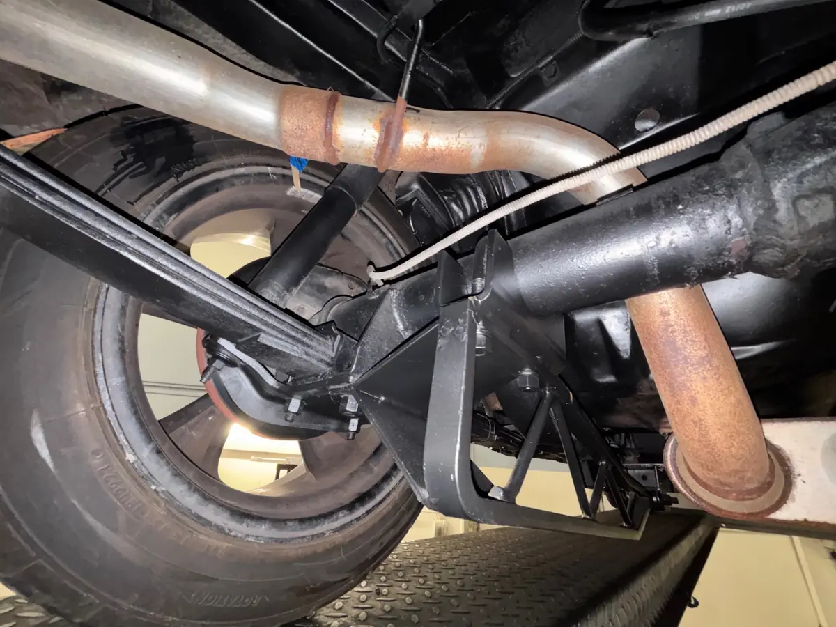 Vehicle photo 38