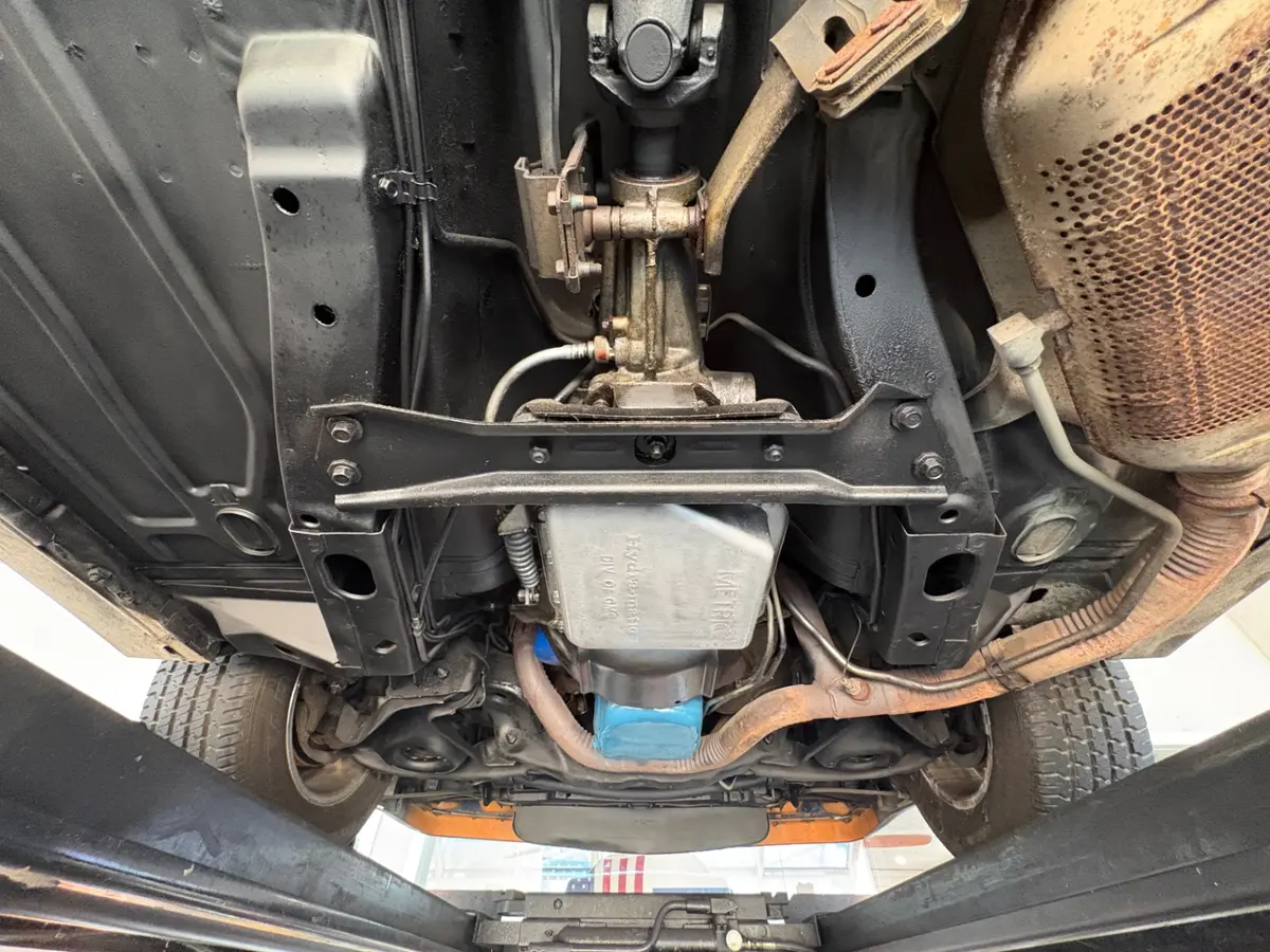 Vehicle photo 55