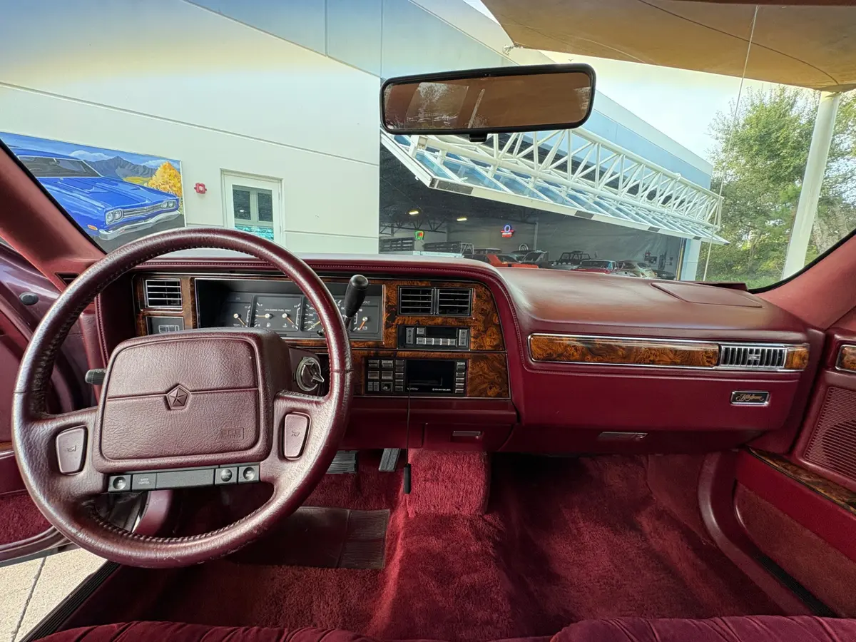 Vehicle photo 36