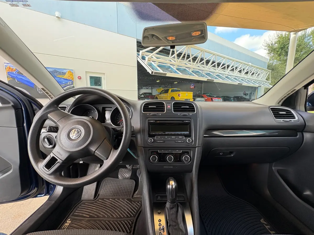 Vehicle photo 35