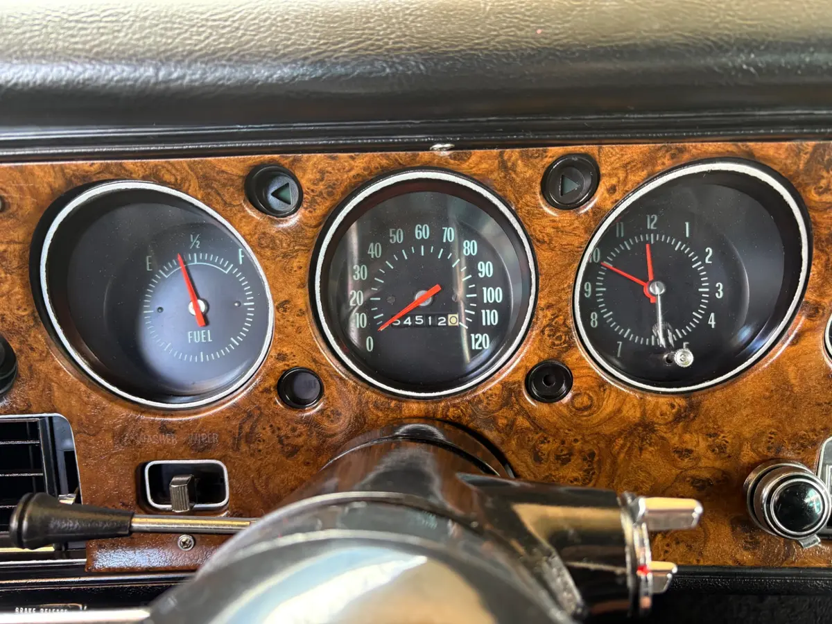 Vehicle photo 59