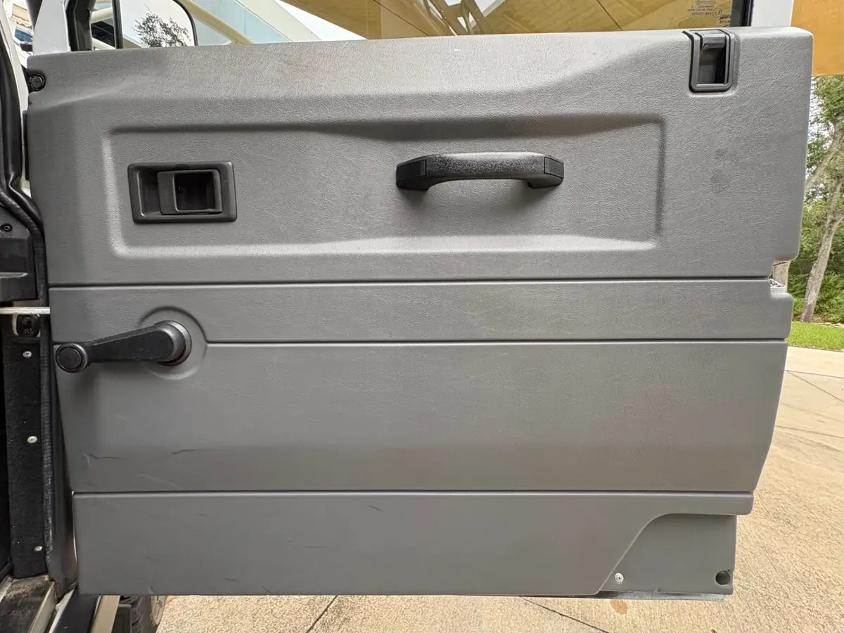 Vehicle photo 39