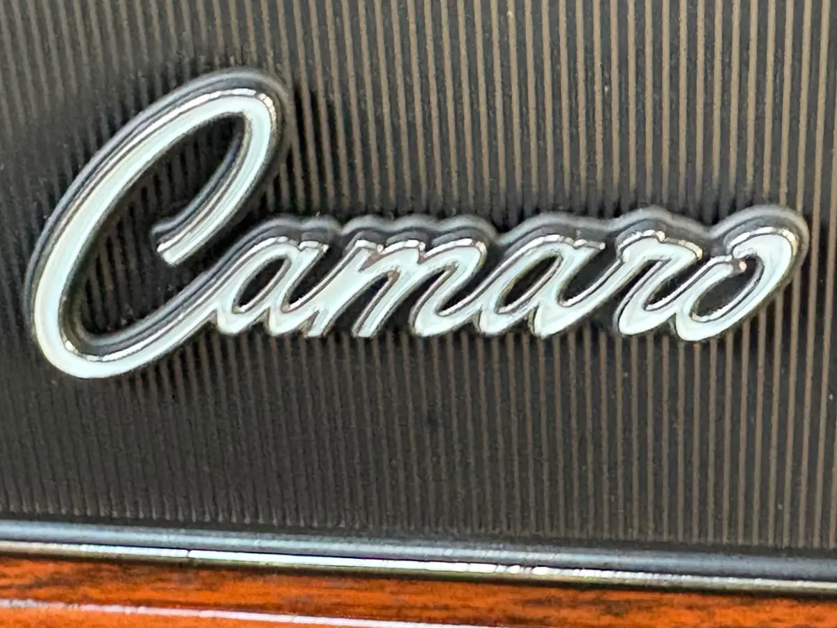 Vehicle photo 43