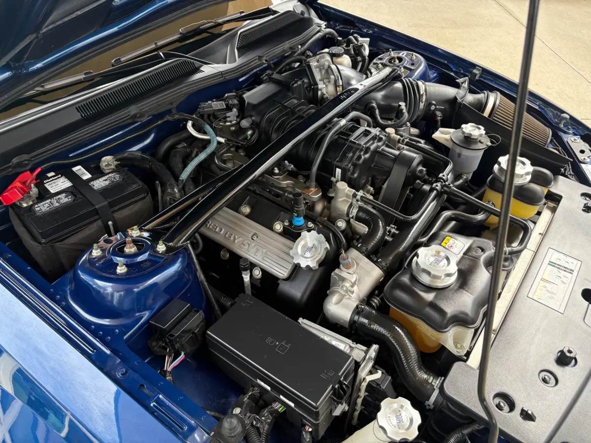 Vehicle photo 30