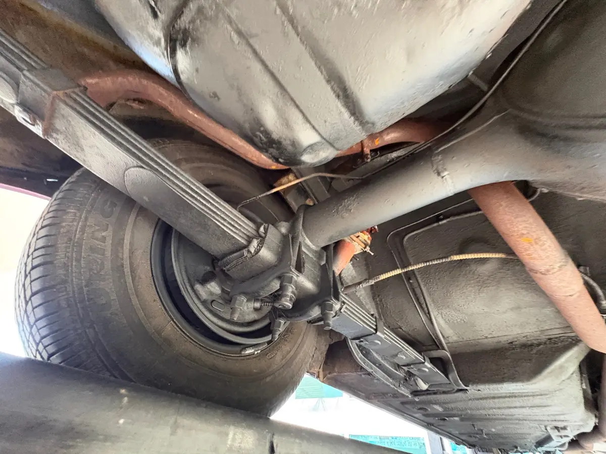 Vehicle photo 46
