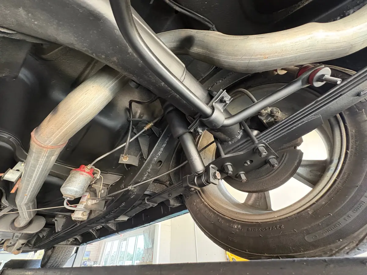 Vehicle photo 45