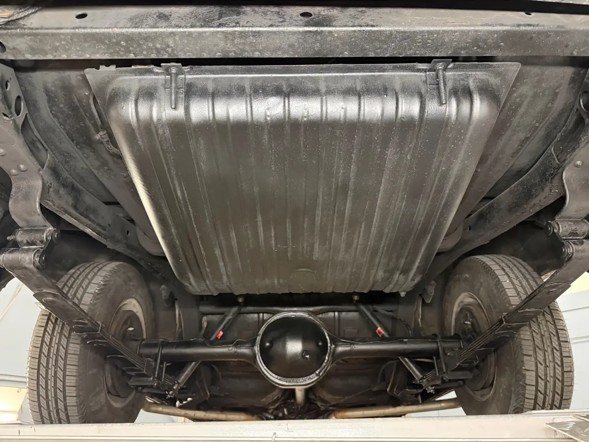 Vehicle photo 49