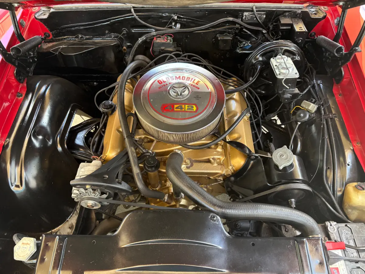 Vehicle photo 34