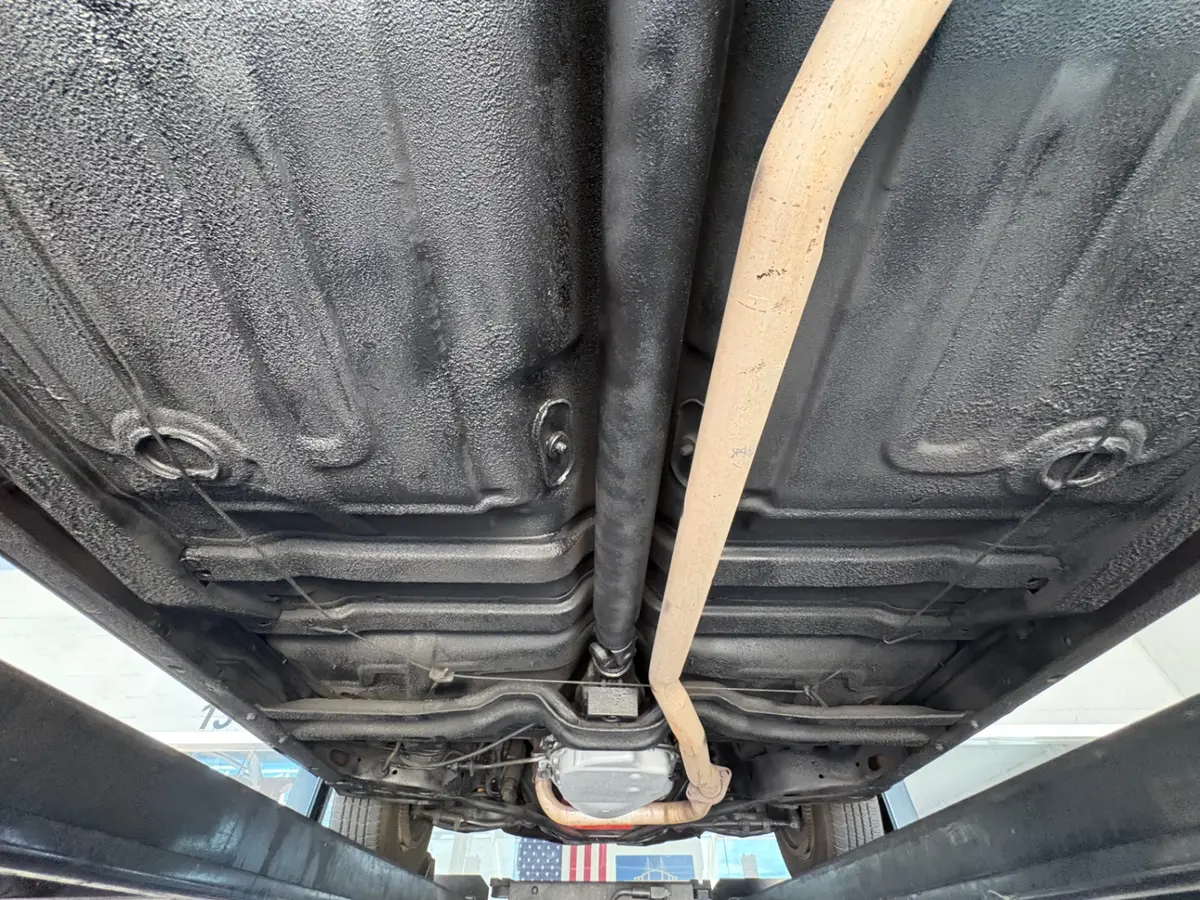 Vehicle photo 58