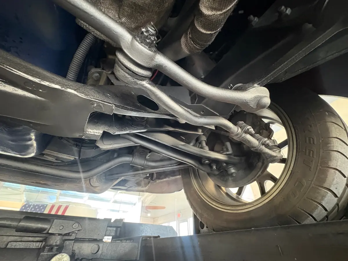 Vehicle photo 48