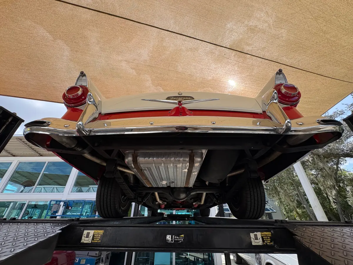 Vehicle photo 42