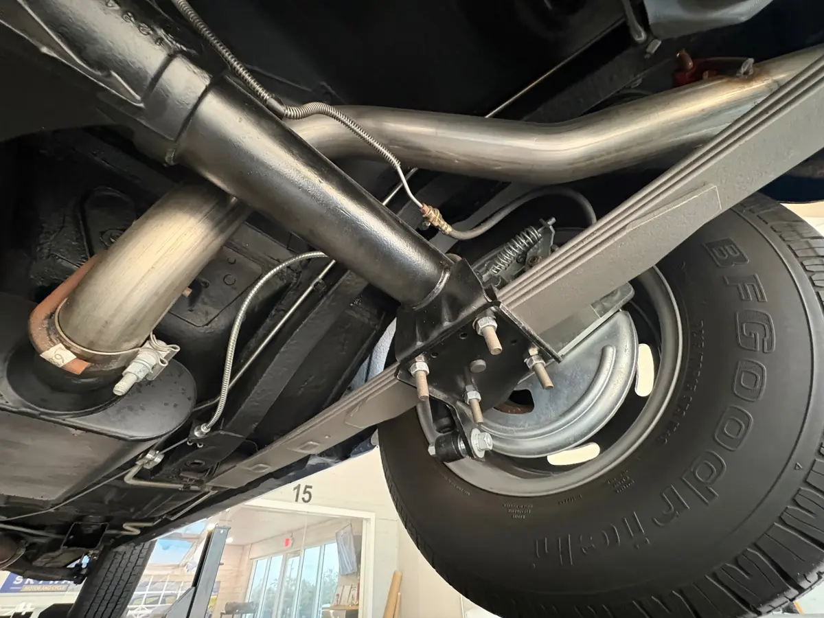 Vehicle photo 59