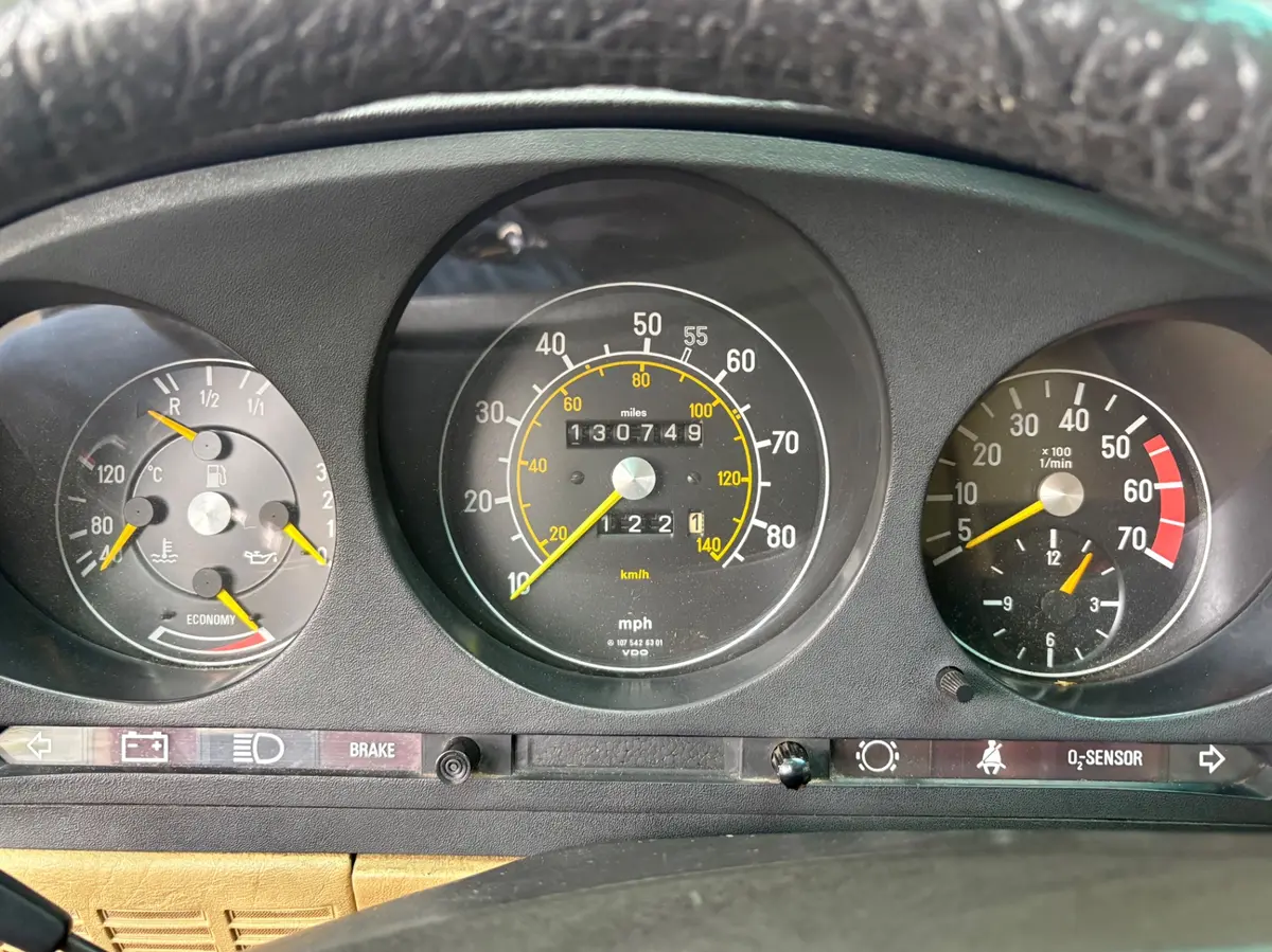 Vehicle photo 36