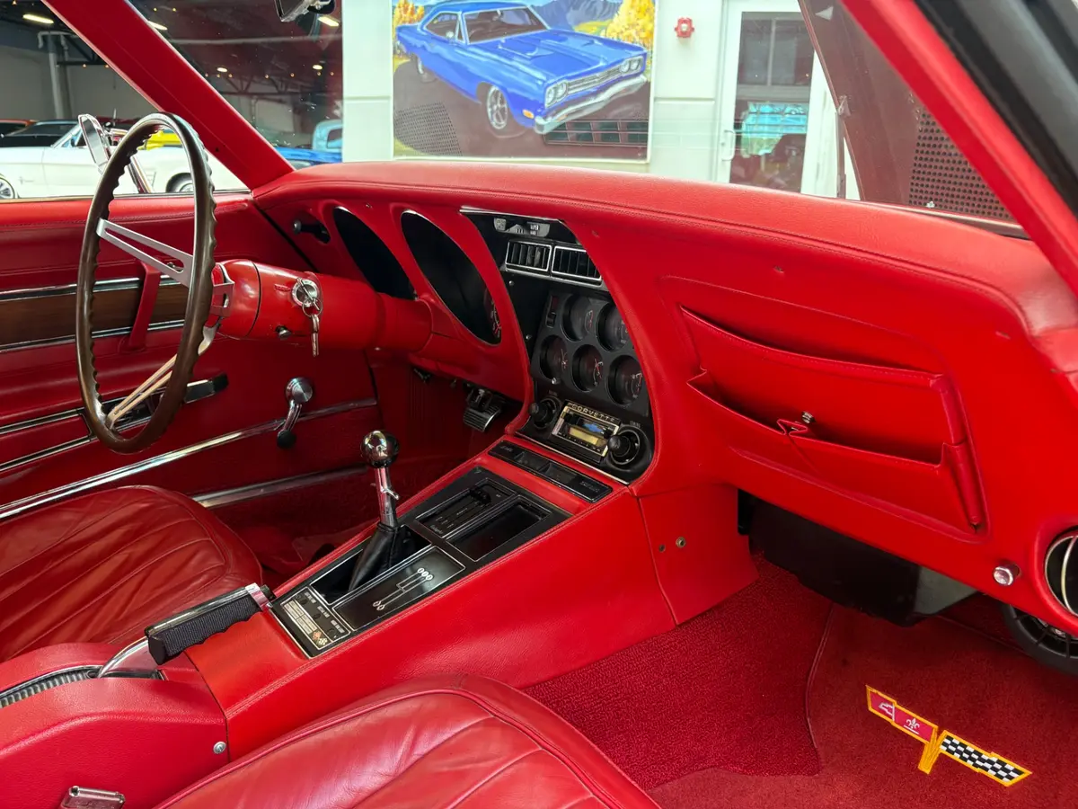 Vehicle photo 42