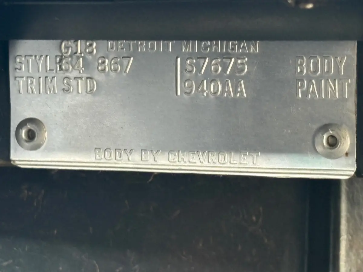 Vehicle photo 33
