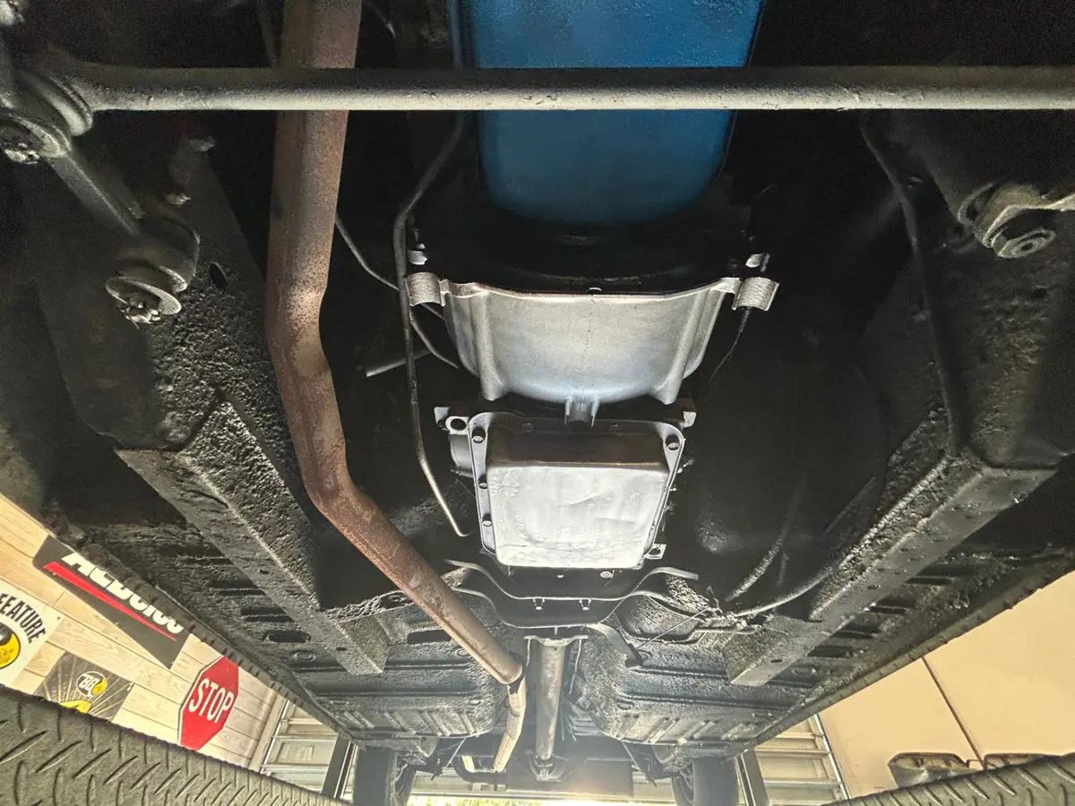 Vehicle photo 34