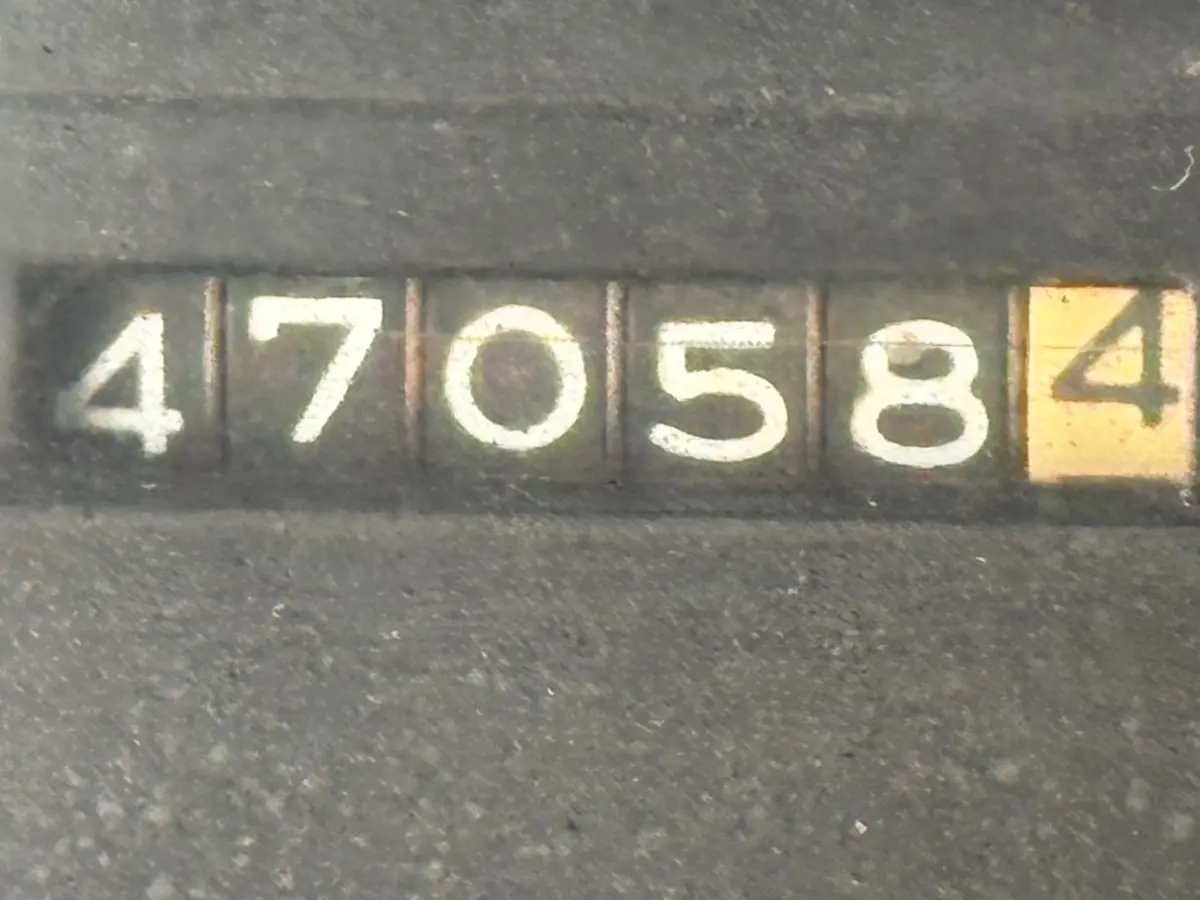 Vehicle photo 27
