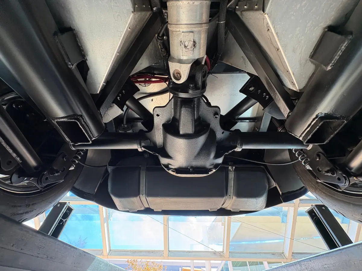 Vehicle photo 57