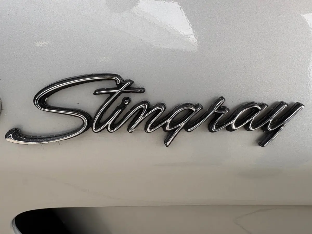Vehicle photo 22