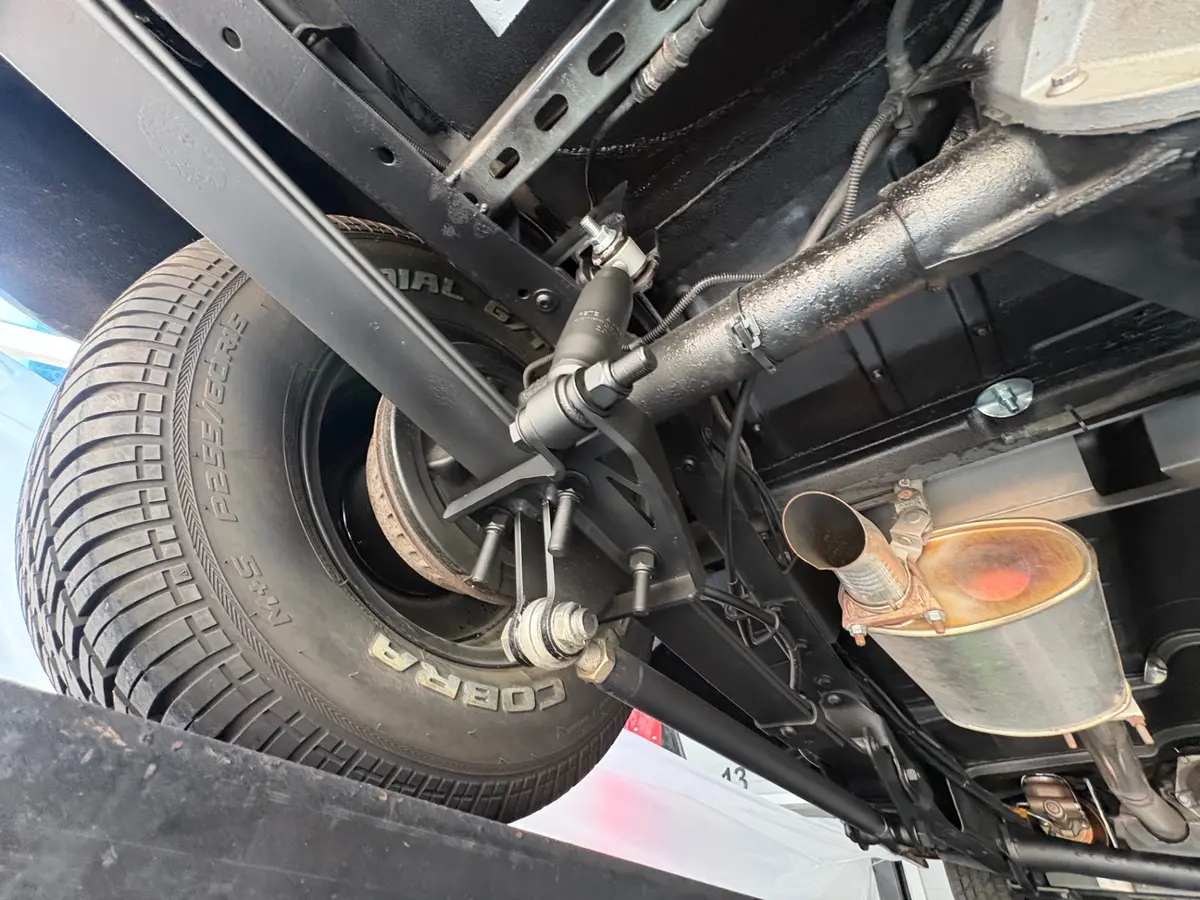 Vehicle photo 42