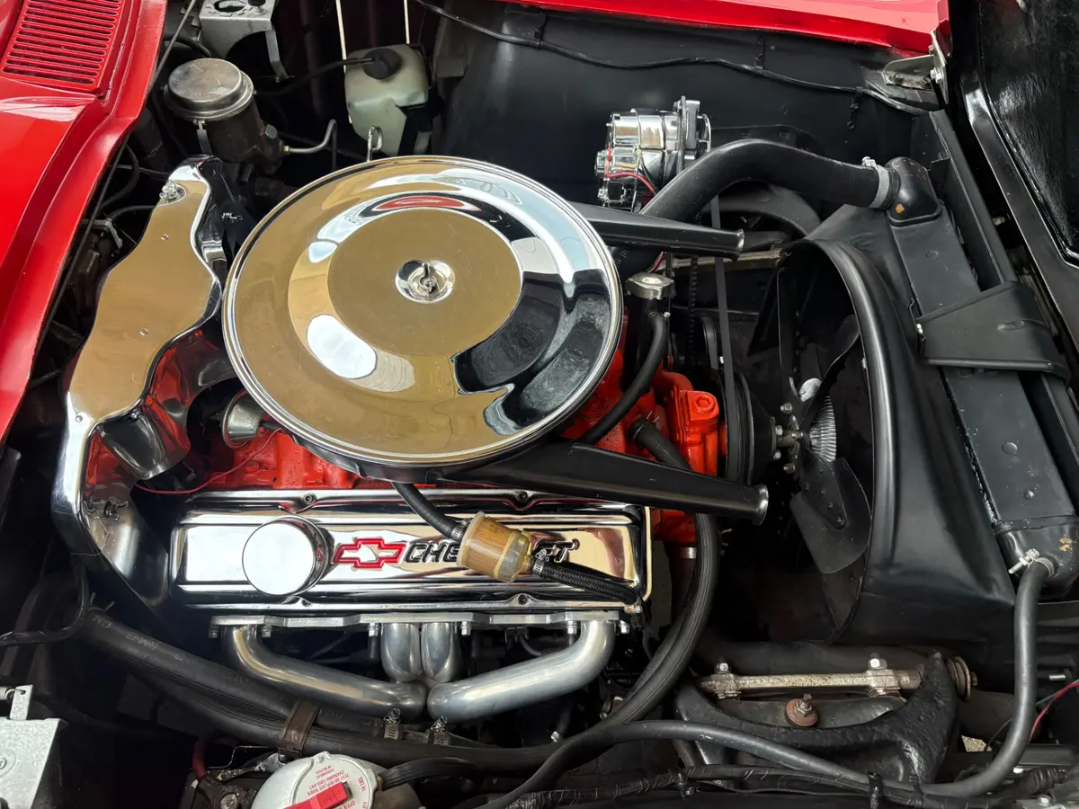 Vehicle photo 37