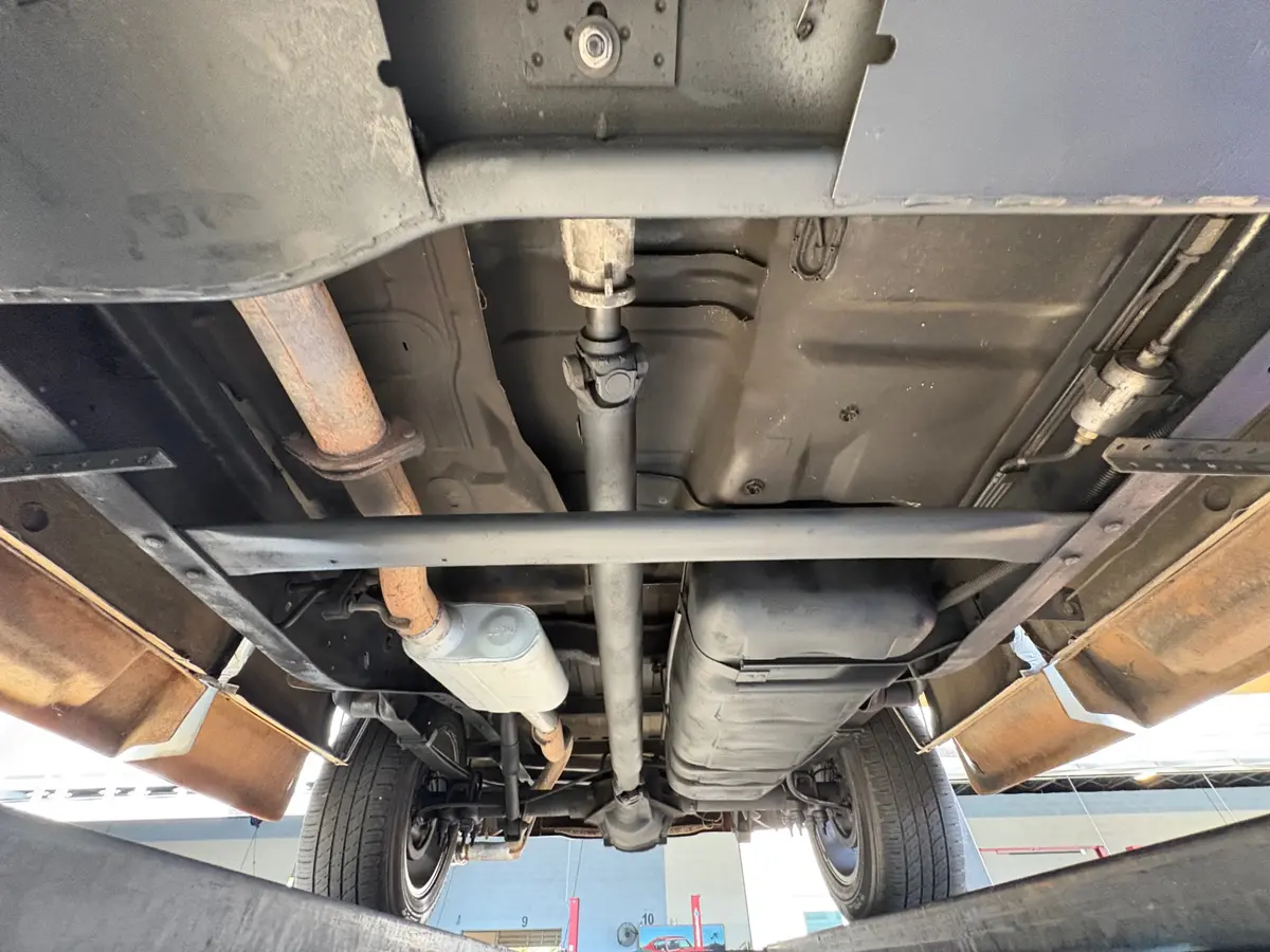 Vehicle photo 52