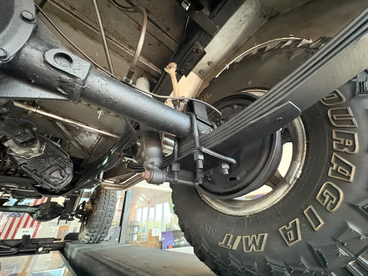 Vehicle photo 43