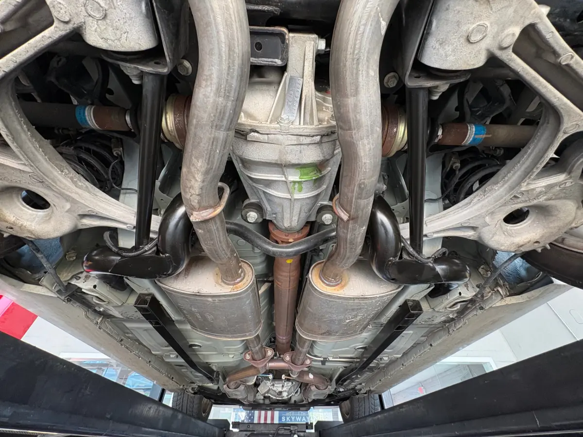 Vehicle photo 51