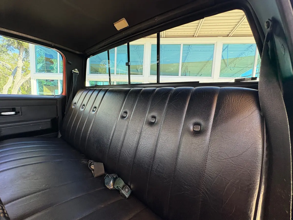 Vehicle photo 39