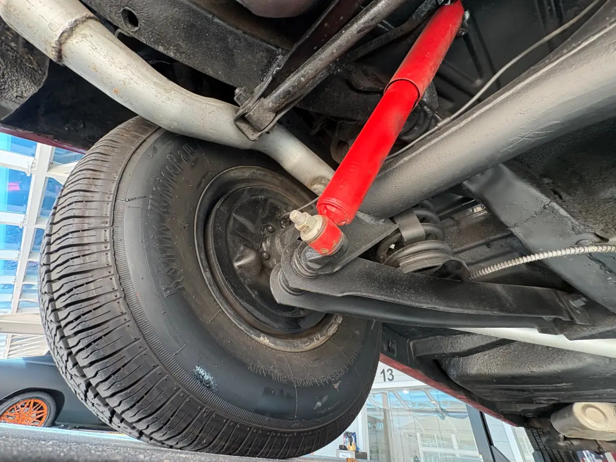 Vehicle photo 44