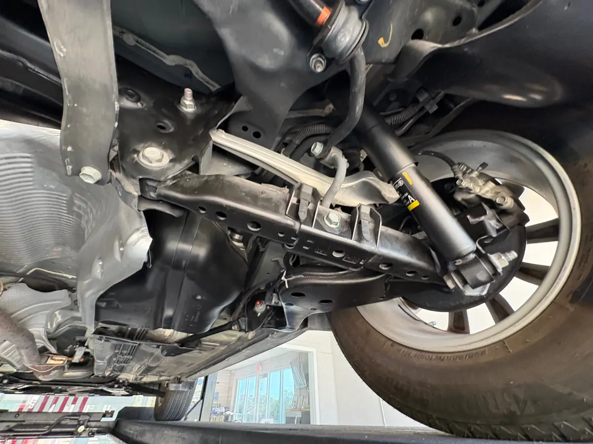 Vehicle photo 49