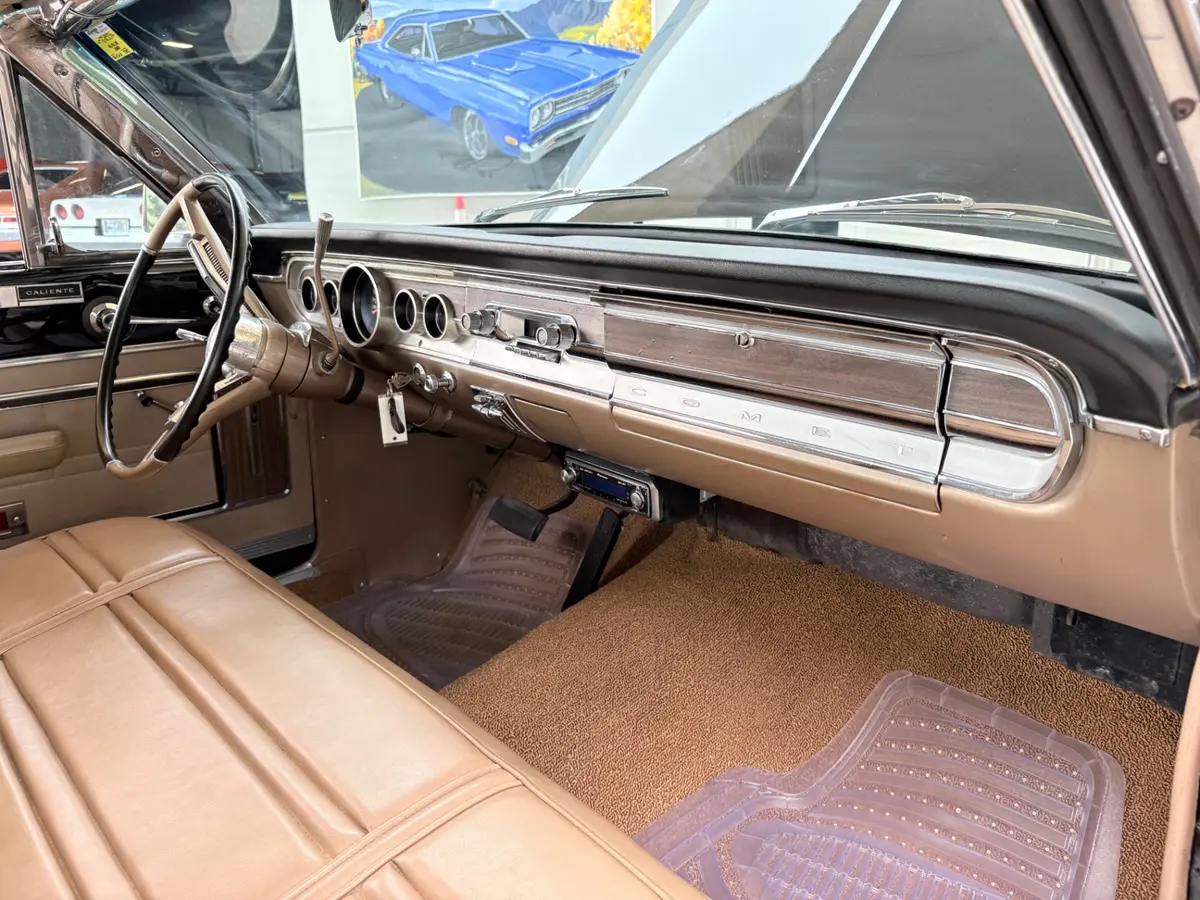 Vehicle photo 40